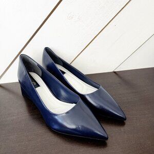 NEW Franco Sarto Womens 8.5W L-Racer Pump Navy Leather Pointed Toe Wedge 11CT